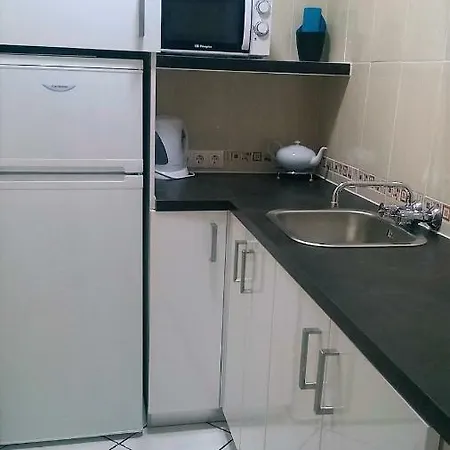 Estrellita Two Bedroom, Top Floor With Seaview